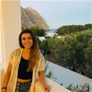 Soy una persona trabajadora que me gusta mucho enseñar y ayudar a encontrar el talento a las personas